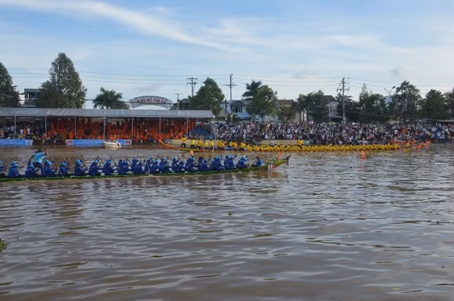 Quyết liệt nội dung nữ.