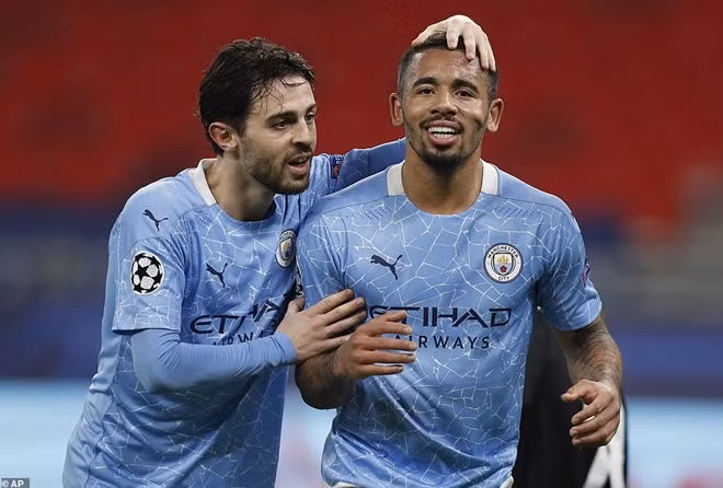 Tuy vậy tỷ số 2-0 cũng là quá đủ để ManCity nâng số chuỗi trận thắng liên tiếp trên mọi đấu trường lên con số 19. Sẽ rất khó cho đại diện nước Đức lật ngược thế cờ ở lượt về.