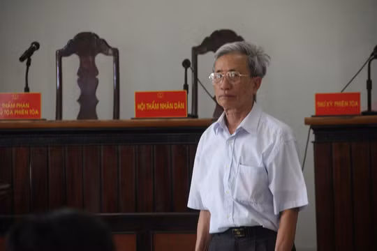 Bị cáo Nguyễn Khắc Thủy tại phiên tòa. Bị cáo Nguyễn Khắc Thủy tại phiên tòa.