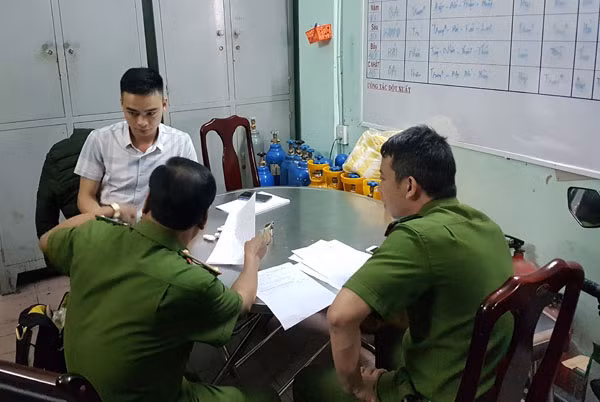 Phóng viên Nhân tại CQĐT.