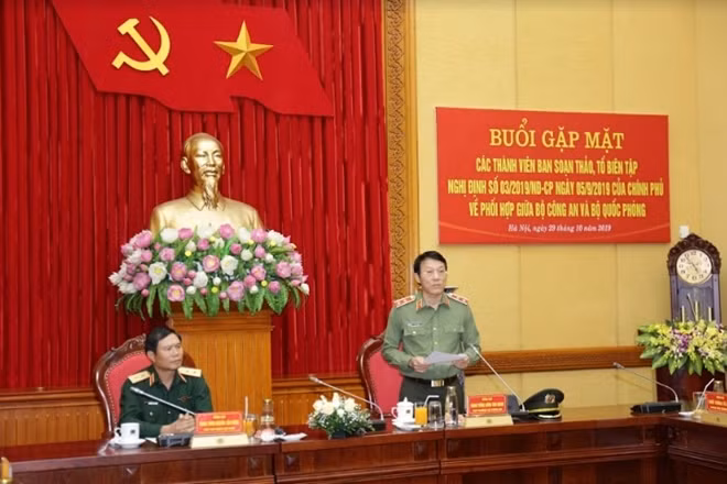 Thứ trưởng Lương Tam Quang phát biểu tại Buổi gặp mặt.