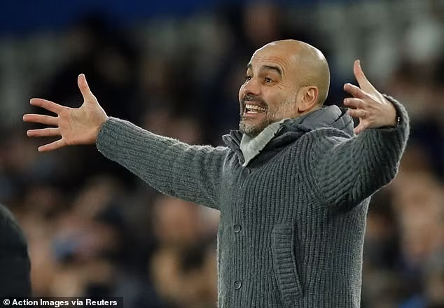 Pep Guardiola muốn ManCity không bỏ cuộc trong cuộc đua vô địch.