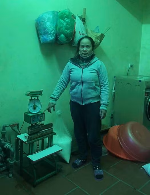 Đối tượng Nguyệt và tang vật.