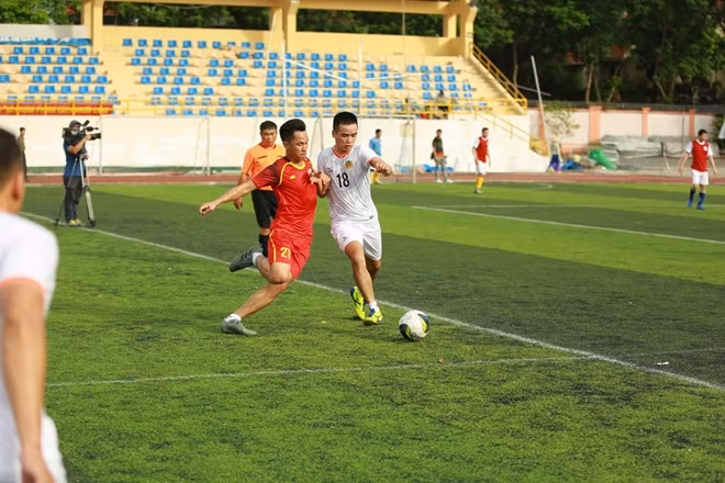 Đội Báo CAND giành chiến thắng 1-0 trong trận ra quân qua đó đứng đầu bảng B.