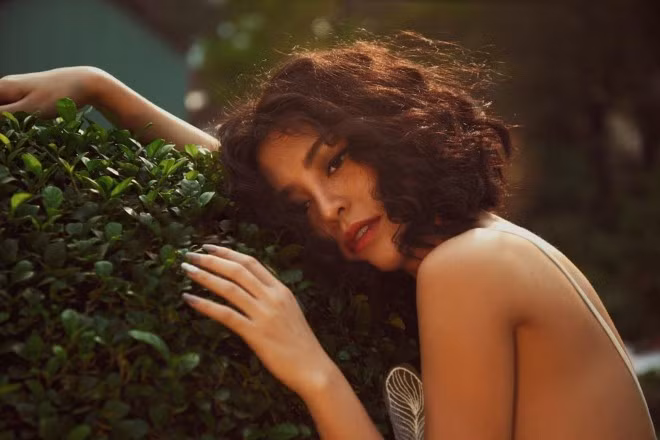 Nữ nghệ sĩ theo đuổi dòng nhạc dream pop.