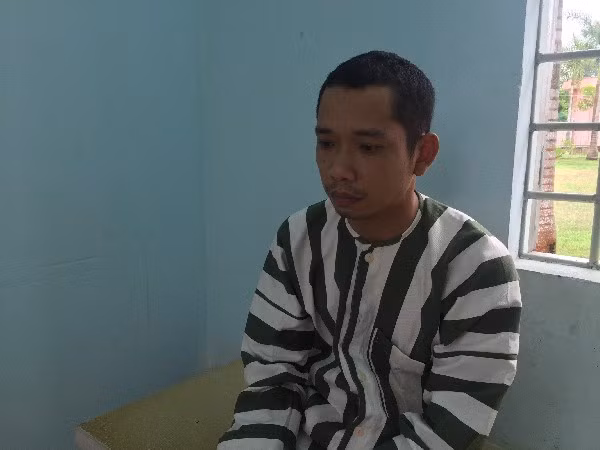 Nghi phạm tại Trại tạm giam Công an tỉnh Trà Vinh.