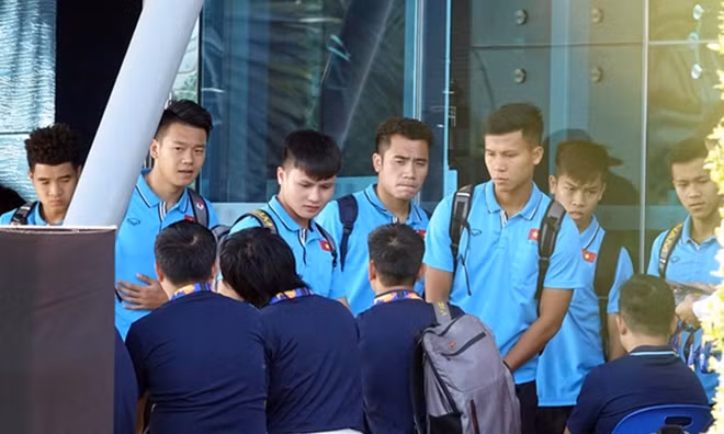 U23 Việt Nam đã có mặt ở sân. Ảnh: VNE.