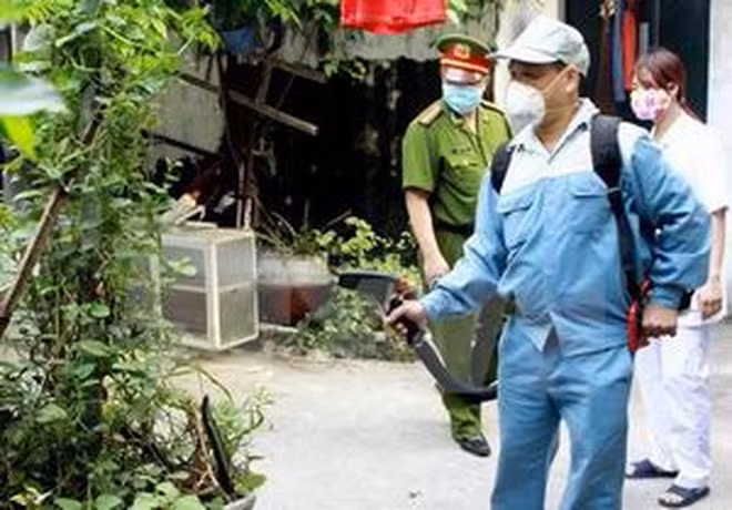 Tích cực phun thuốc phòng lây nhiễmvirus Zika.