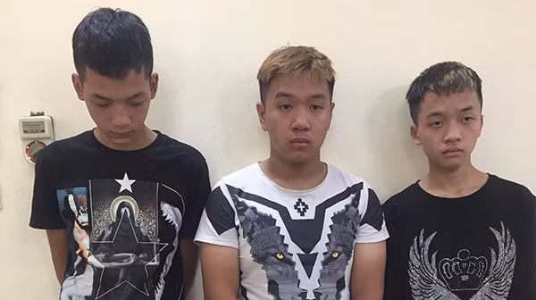 Các đối tượng gây án.