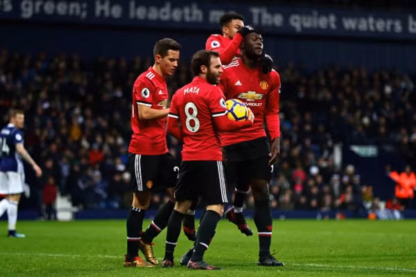 Lukaku nổ súng ở hai trận đấu liên tiếp sau nhiều tháng tịt ngòi ở giải Ngoại hạng. Ảnh: Reuters.