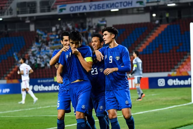 Bởi sau đó họ hoàn toàn là kép phụ trước Uzbekistan. Ảnh: AFC.