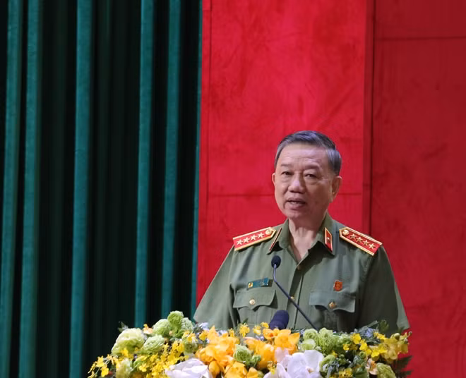 Bộ trưởng Tô Lâm phát biểu đáp từ.