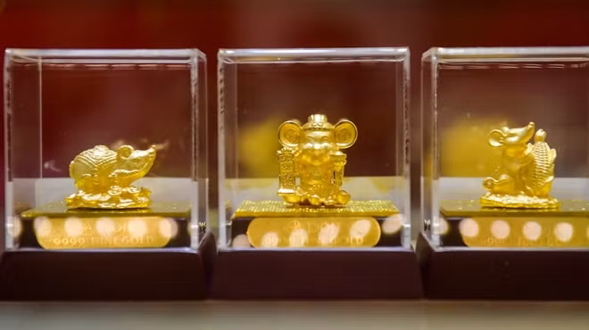 Năm nay là năm Canh Tý nên các sản phẩm mang hình chuột (linh vật của năm) rất được khách hàng ưa chuộng.
