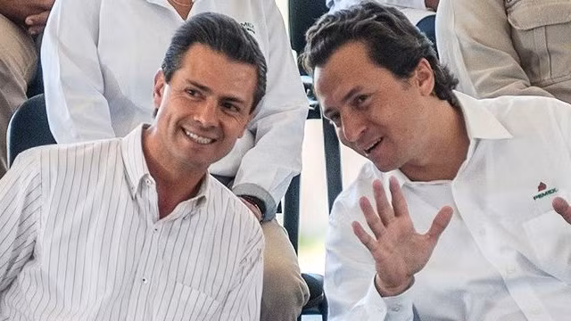 Cựu Tổng thống Pena Nieto (trái) và Emilio Lozoya.