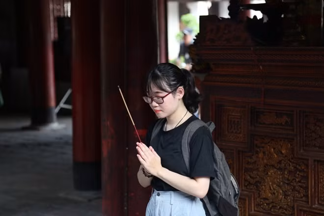 Kỳ thi THPT 2019 sẽ chính thức bắt đầu vào ngày mai (24-6) khi các thí sinh tới làm thủ tục.