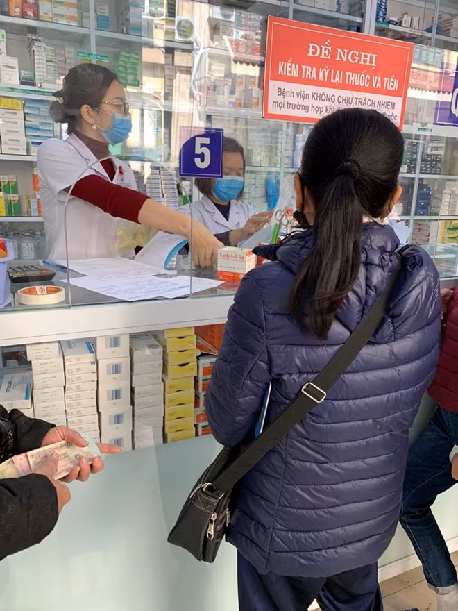 Cần kiểm tra thường xuyên các nhà thuốc về cập nhật đầy đủ dữ liệu, bán thuốc không kê đơn.