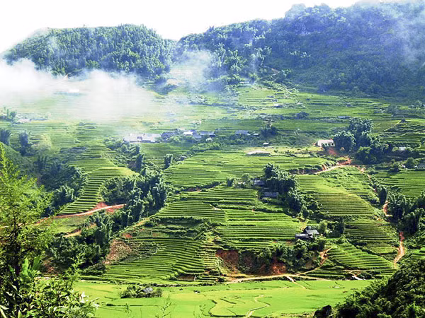 Giữ bình yên nơi núi rừng Lào Cai luôn có sự phối hợp của Công an với các lực lượng địa phương.