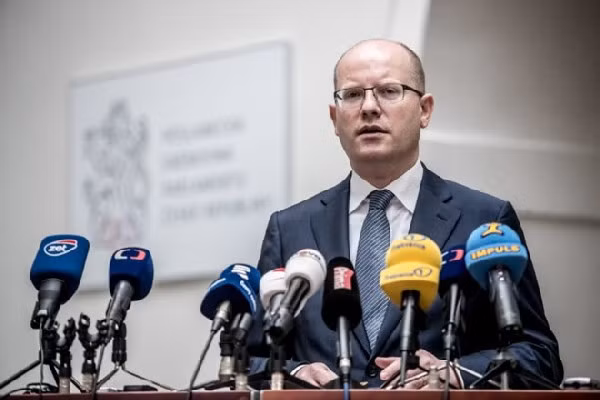 Thủ tướng Bohuslav Sobotka. Thủ tướng Bohuslav Sobotka.