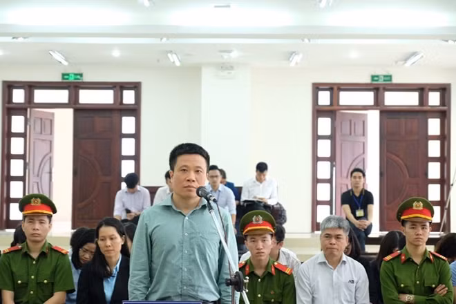 Bị cáo Hà Văn Thắm.