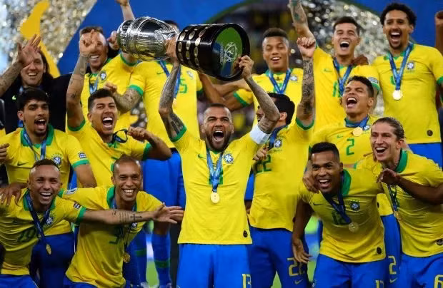 Sau Euro đến lượt Copa America cũng lùi lịch tổ chức sang năm 2021. Ảnh: Getty Image.