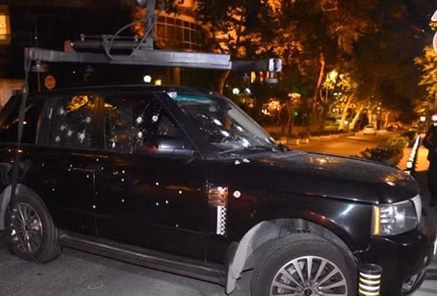 Chiếc xe Range Rover của Lenkoransky bị bắn tại Istanbul đêm 18-8-2016.