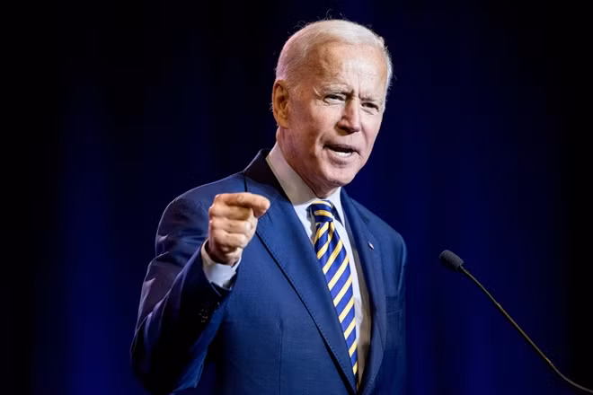 Cựu Phó Tổng thống Mỹ Joe Biden đã vươn lên vị trí ứng viên đảng Dân chủ giàu nhất với thu nhập 16 triệu USD trong vòng 2 năm.
