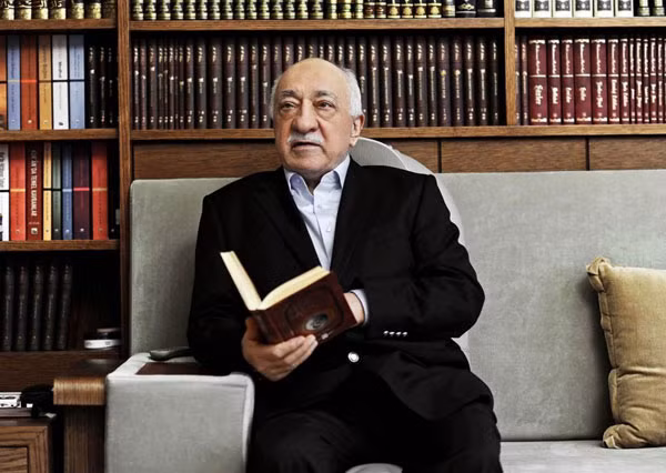 Giáo sĩ Fethullah Gullen.