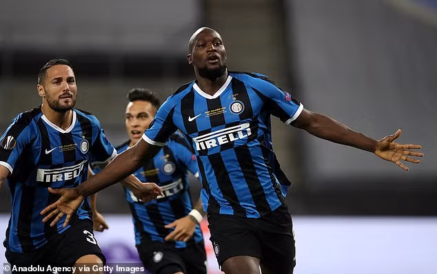 Những tưởng bàn thắng đó sẽ giúp Inter mở ra một chiến thắng cuối cùng ở giải đấu này nhưng mọi chuyện lại từ từ rẽ sang một hướng khác...