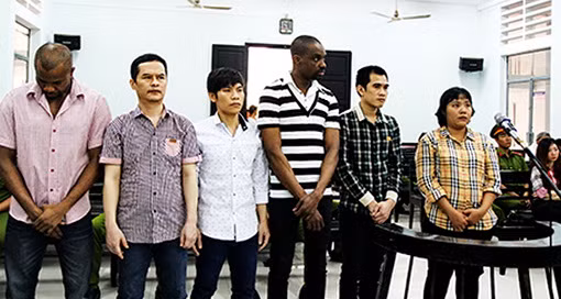 6 bị cáo tại phiên xử sơ thẩm của TAND tỉnh Khánh Hòa. 6 bị cáo tại phiên xử sơ thẩm của TAND tỉnh Khánh Hòa.