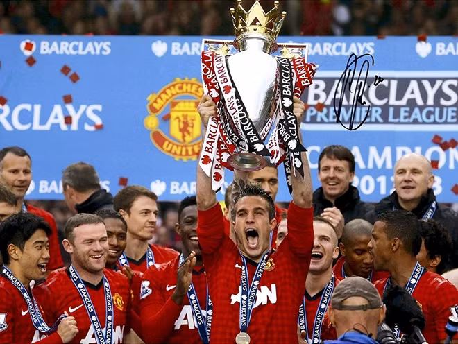 Van Persie và chức vô địch Ngoại hạng Anh cùng Man Utd.