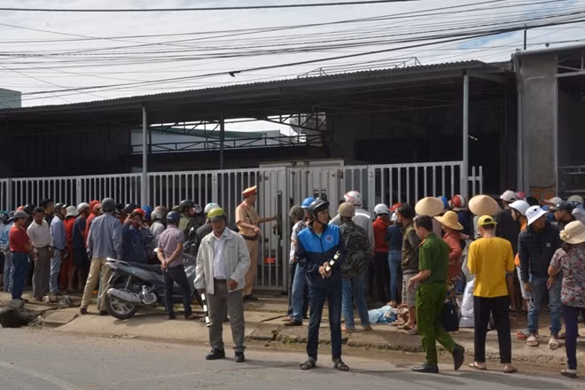 Căn nhà nơi xảy ra vụ án mạng rúng động.