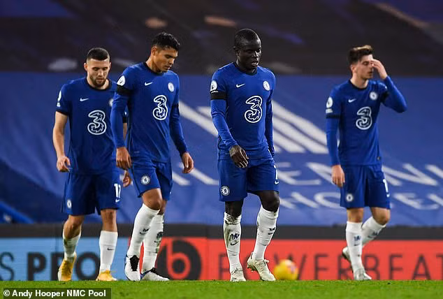 Trong khi đó với trận thua thảm 1-3 trên sân nhà Chelsea tiếp tục lún sâu vào khủng hoảng...
