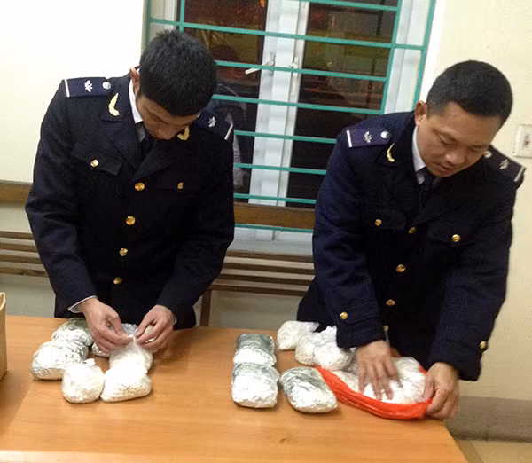 Kiểm đếm tang vật vụ án. Kiểm đếm tang vật vụ án.