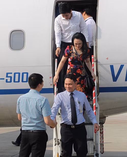Những hành khách đầu tiên của Vasco trên chuyến bay Phú Quốc - Cần Thơ sáng 26/1.