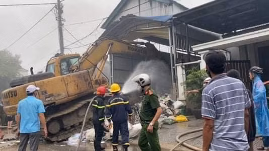 Đám cháy đã được khống chế. Đám cháy đã được khống chế.