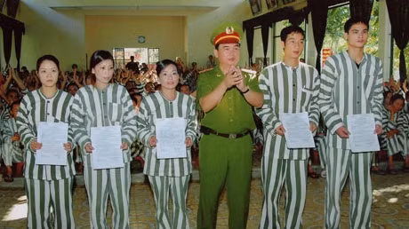 Người cảm hóa những mảnh đời lầm lỡ