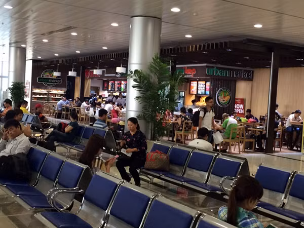 Các loại giá dịch vụ phi hàng không như giá thuê mặt bằng, giá dịch vụ thiết yếu tại cảng hàng không, sân bay sẽ được quy định chi tiết.
