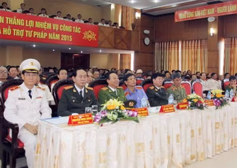 Các đại biểu tại Lễ Kỷ niệm.