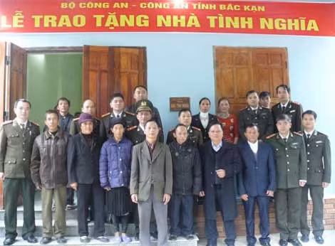 Ngôi nhà tình nghĩa giúp đồng chí Hoàn ổn định cuộc sống, yên tâm công tác.