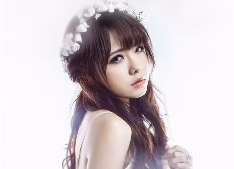 Ca sĩ Thái Trinh.