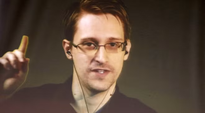 Ông Edward Snowden.