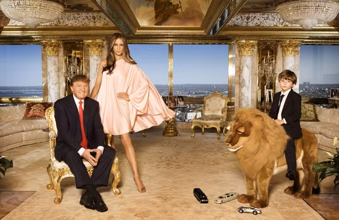 Tổng thống Mỹ Donald Trump cùng vợ - Đệ nhất Phu nhân Melania và con trai út Barron (Ảnh: Getty Images)