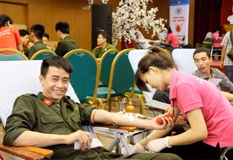 Đoàn viên, thanh niên Công an Thủ đô tích cực tham gia phong trào.