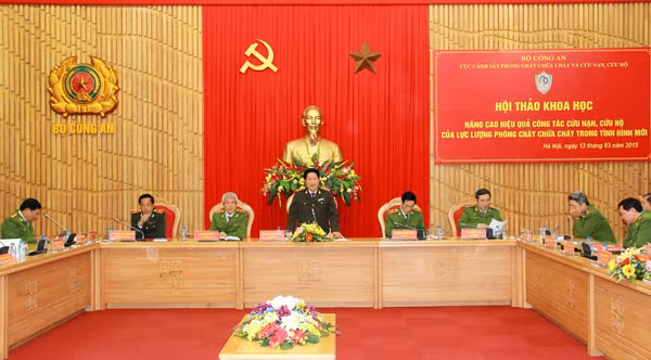 Thứ trưởng Bùi Văn Thành phát biểu chỉ đạo tại Hội thảo.