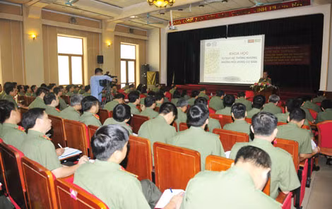 Quang cảnh Lễ khai giảng lớp bồi dưỡng .