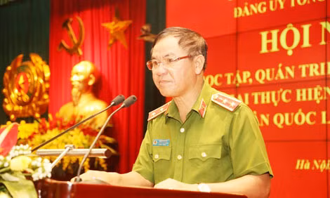 Trung tướng Trần Văn Vệ phát biểu tại Hội nghị. Trung tướng Trần Văn Vệ phát biểu tại Hội nghị.