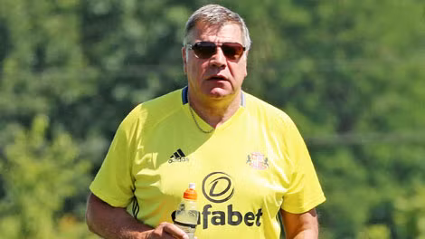 Trước mắt Sam Allardyce là bộn bề công việc. Trước mắt Sam Allardyce là bộn bề công việc.