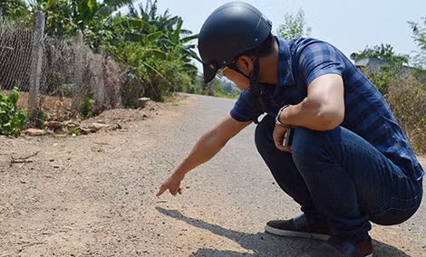 Công trình đường giao thông từ tỉnh lộ 2 đến buôn Ea Na, xã Ea Na, một trong những công trình xây dựng có nhiều sai phạm do BQL dự án làm chủ đầu tư.