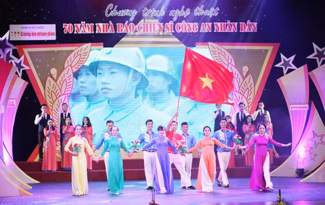 Một trong số các tiết mục nghệ thuật trong chương trình. Một trong số các tiết mục nghệ thuật trong chương trình.