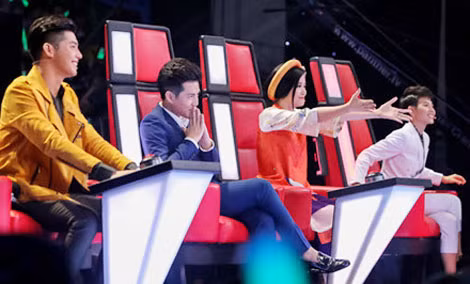 Dàn giám khảo của "Giọng hát Việt nhí - The Voice Kid" 2016 gây ấn tượng với khán giả. Từ trái sang: Noo Phước Thịnh, Ông Cao Thắng, Đông Nhi, Vũ Cát Tường. Dàn giám khảo của "Giọng hát Việt nhí - The Voice Kid" 2016 gây ấn tượng với khán giả. Từ trái sang: Noo Phước Thịnh, Ông Cao Thắng, Đông Nhi, Vũ Cát Tường.